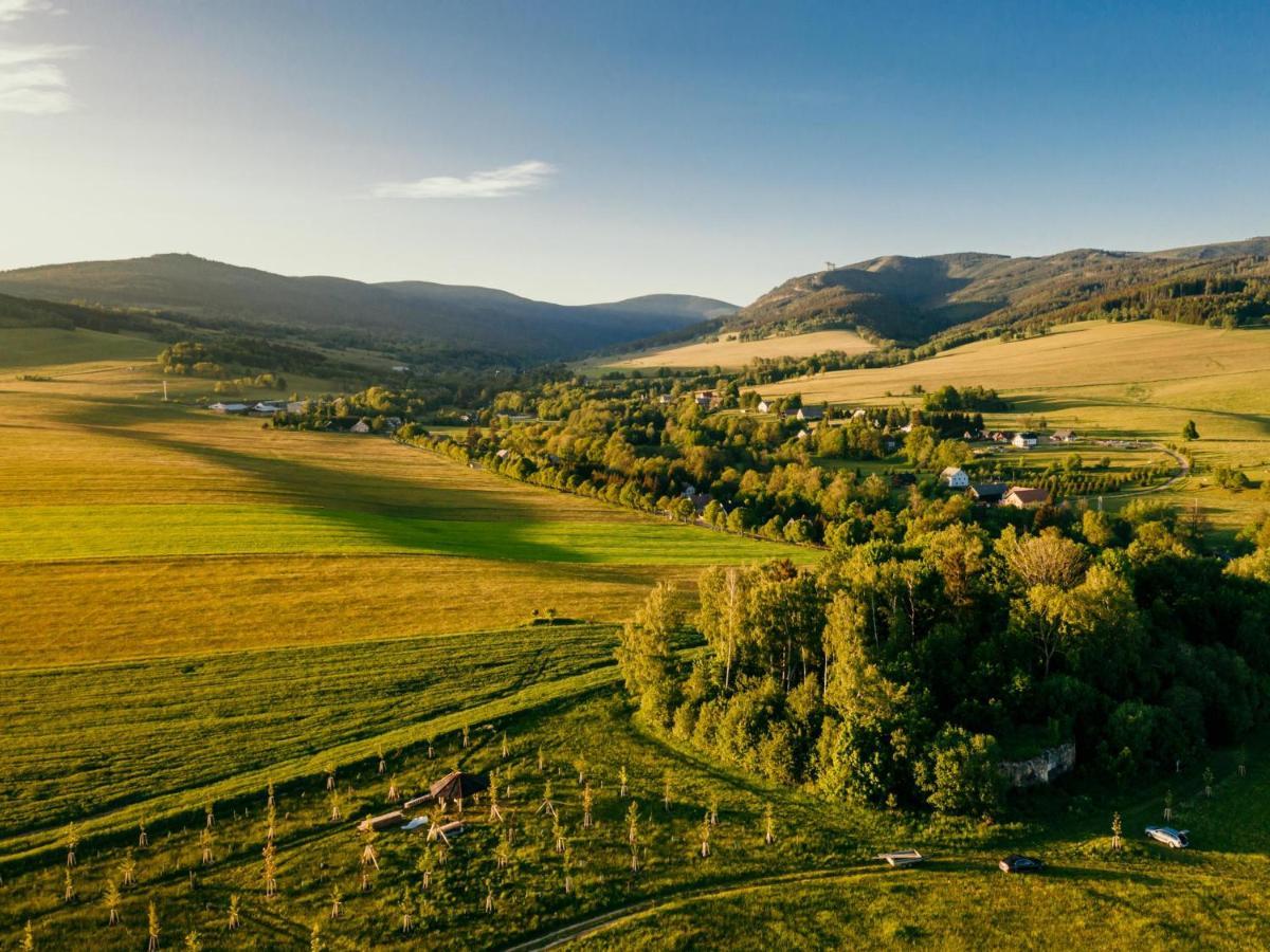 Hotel Treehous Sneznik S Wellness Dolna Morawa Zewnętrze zdjęcie